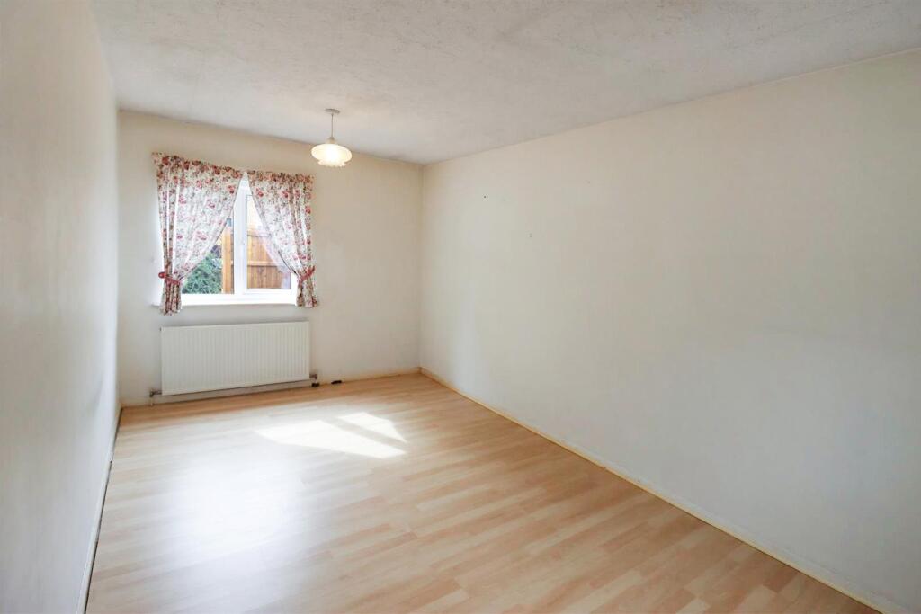 House in Northampton - View 5
