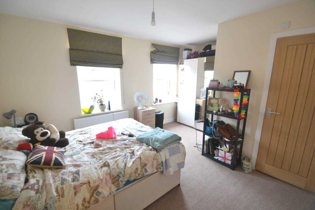 House in Reading - More