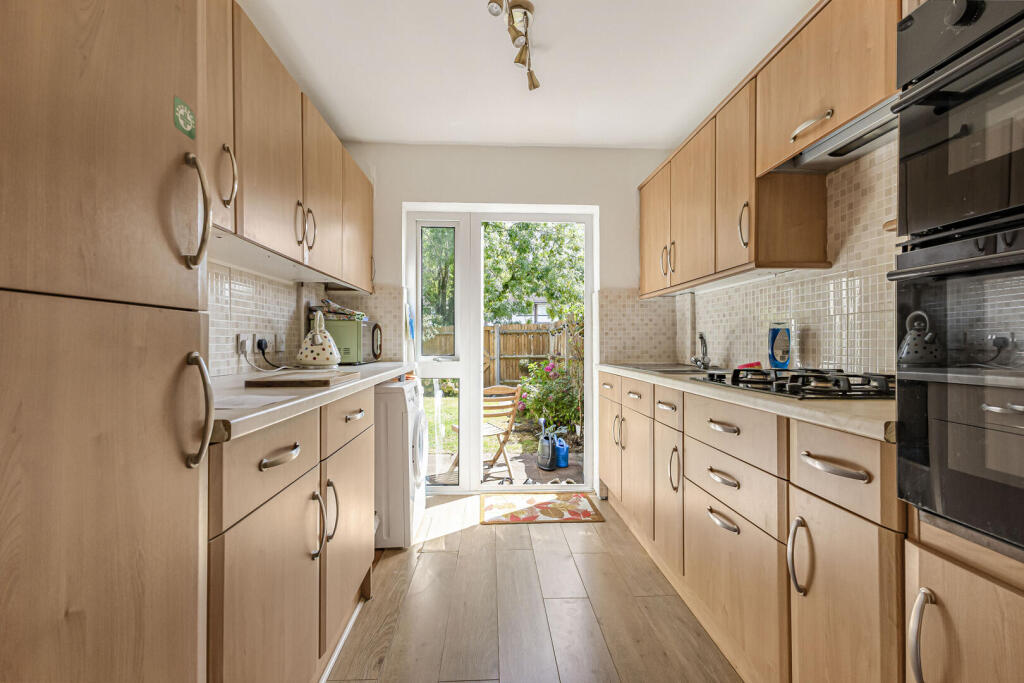 House in Tonbridge - More