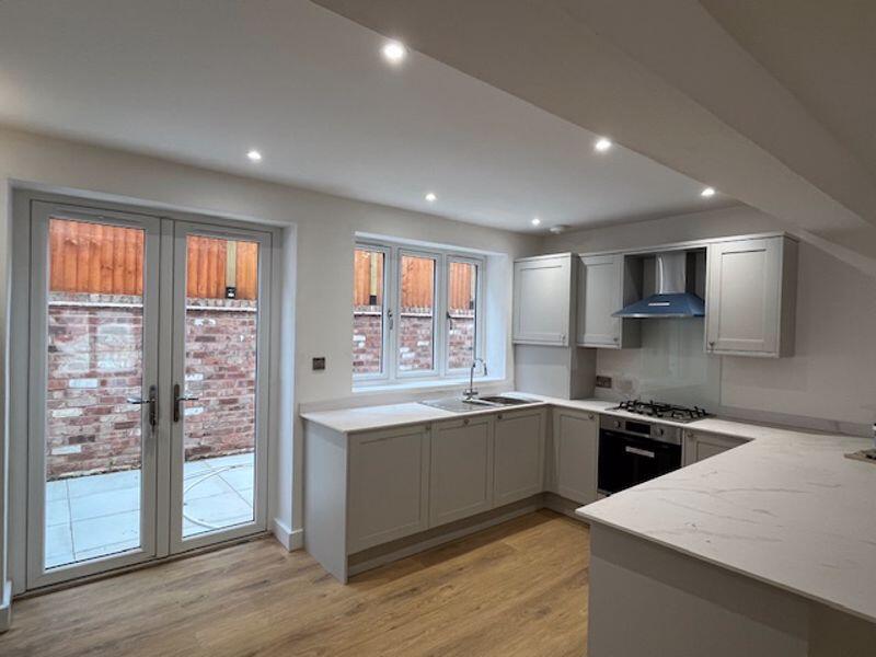Lupin Farm Cottage, Alrewas Road, Burton-On-Trent photo 2