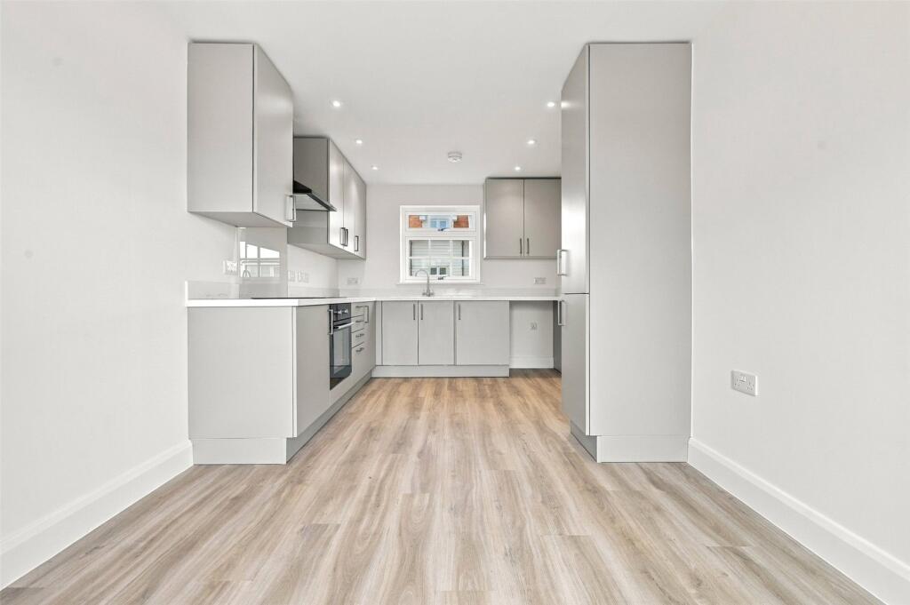 House in Chelmsford - View 2