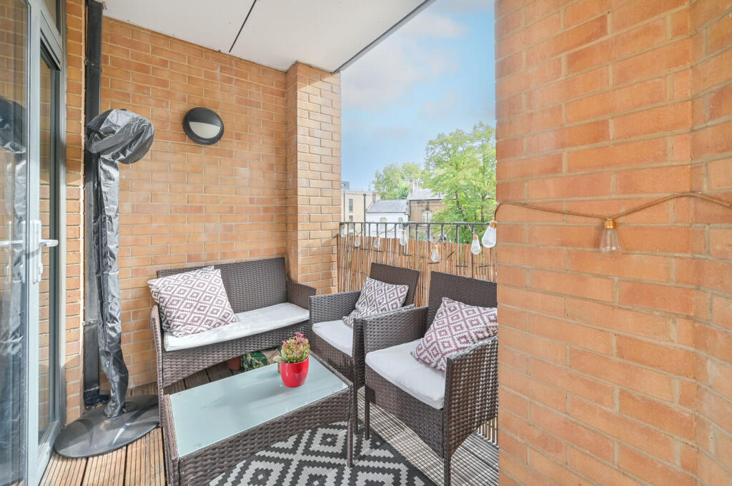 Apartment in London - View 4