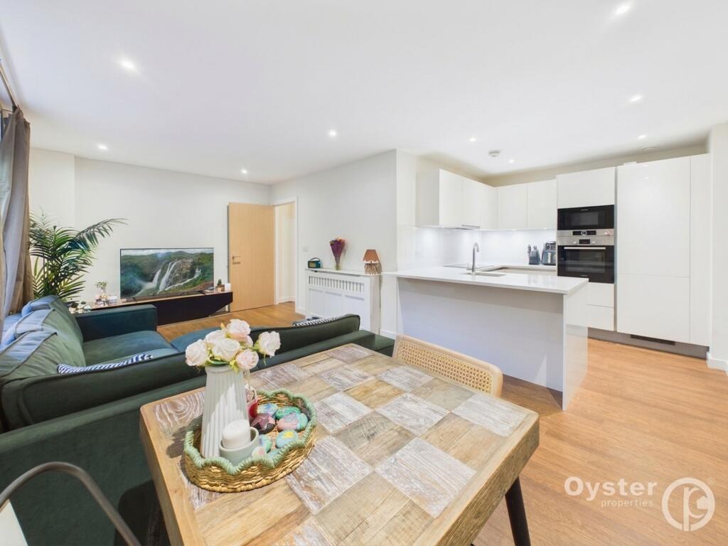 Apartment in London - View 5