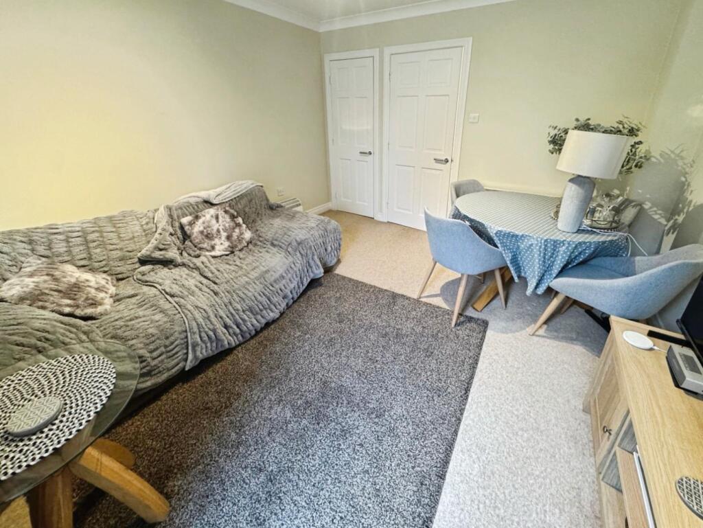 West End Court, Crompton Street, Warwick photo 4