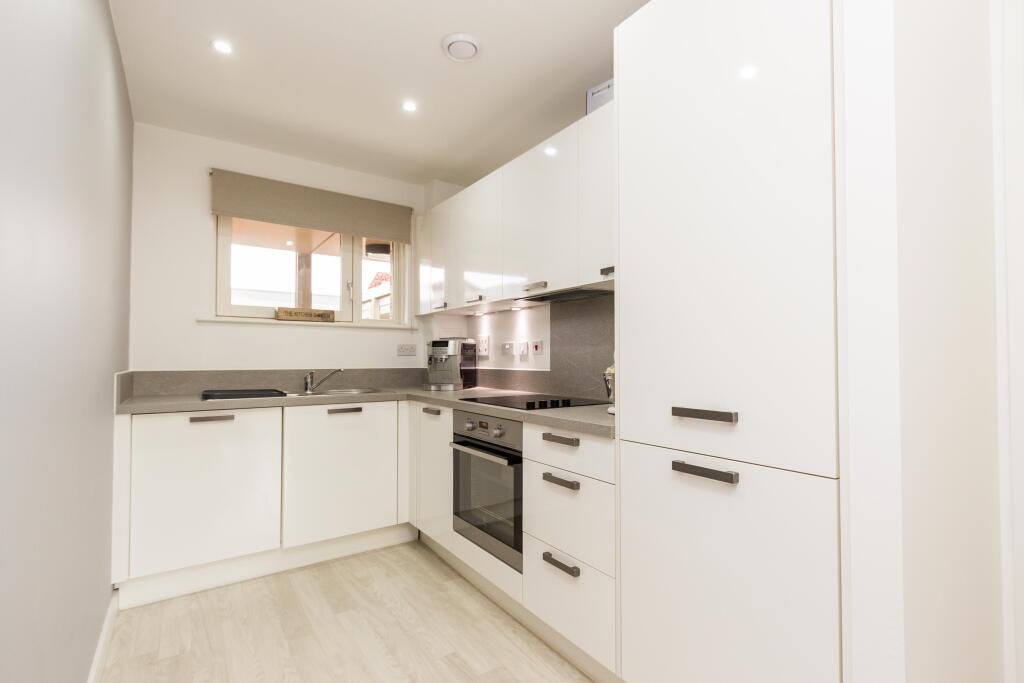 Apartment in London - View 3