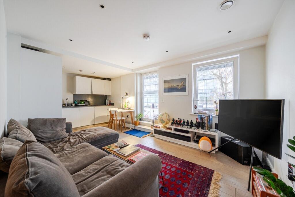 Main image of property: The Merchant Building, Wharf Road, London, N1