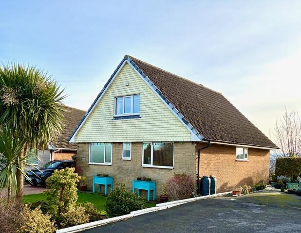 Main image of property: Highcliffe Avenue, Huddersfield