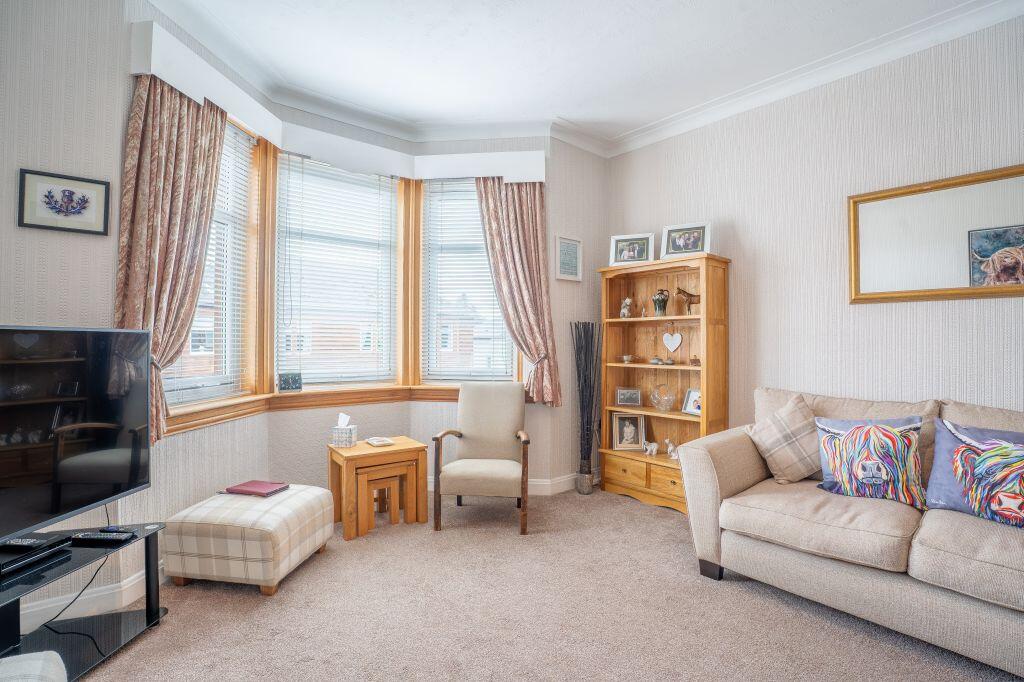 23 Hutcheson Drive, Largs, KA30 8EE photo 4