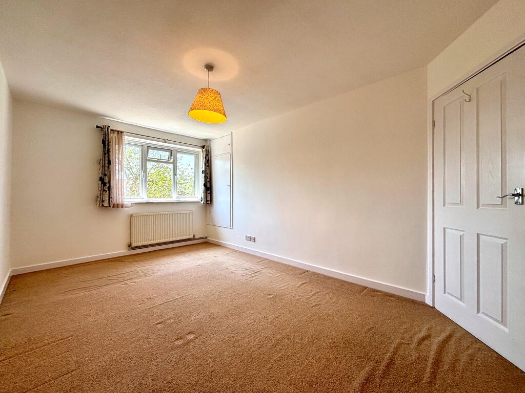Holland Close, Bromley, BR2 photo 3