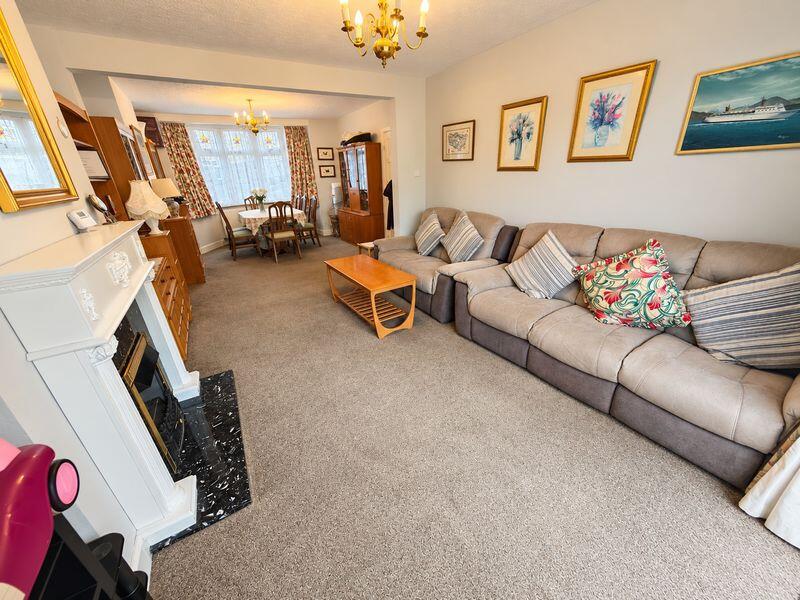 House in London - View 3
