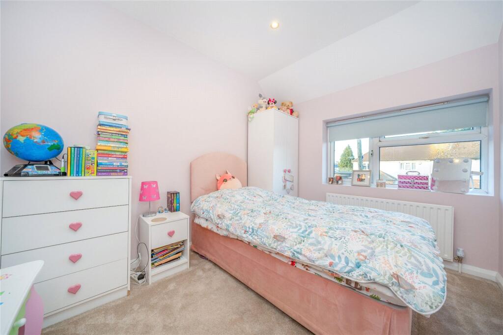 Thornton Avenue, West Drayton, UB7 photo 4