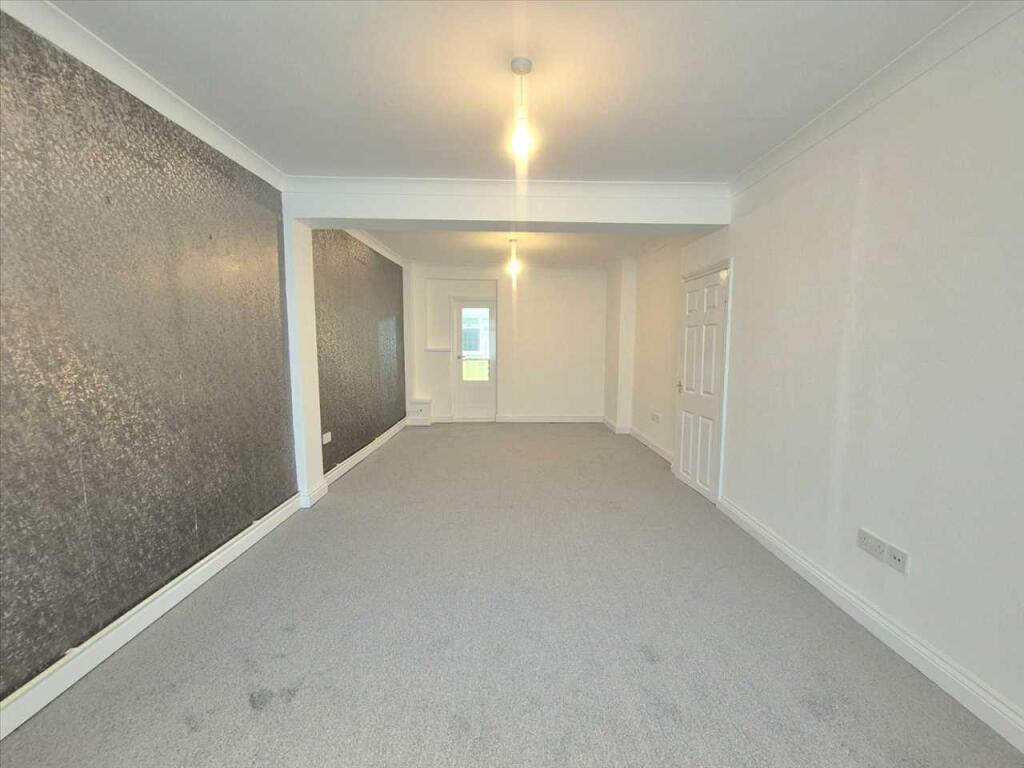 House in Clydach Vale, Cwm Clydach - View 5
