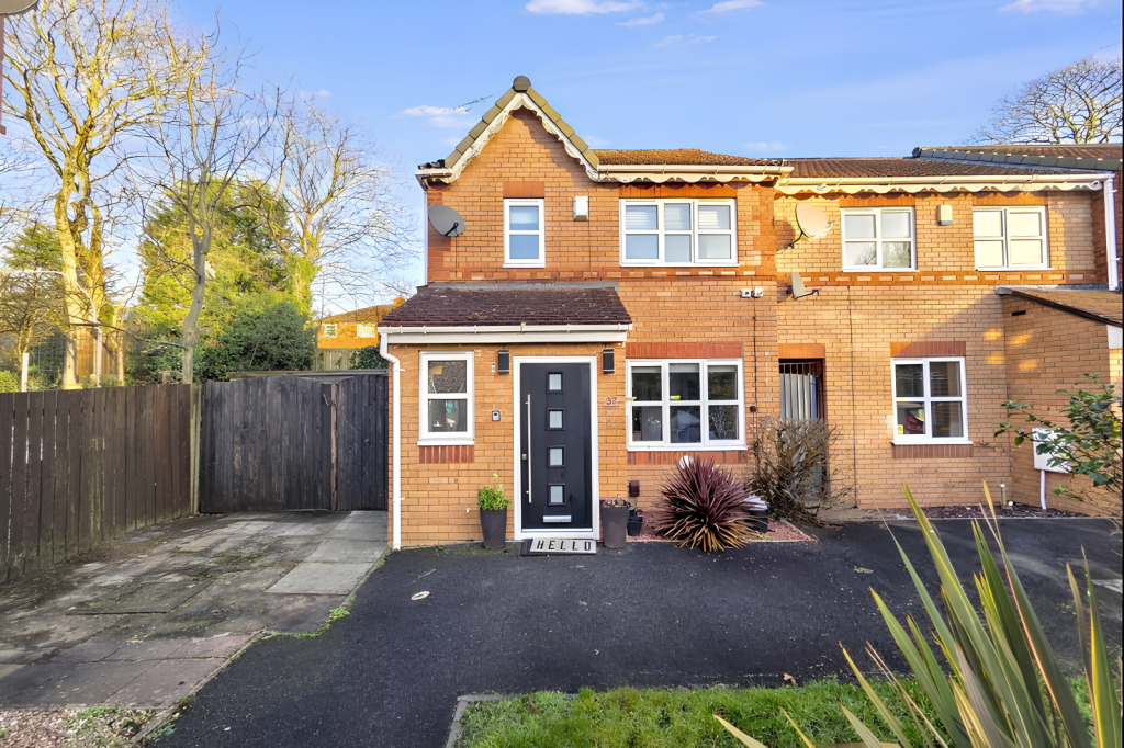 Main image of property: Melton Road,, Crumpsall, Crumpsall, M8 4HS