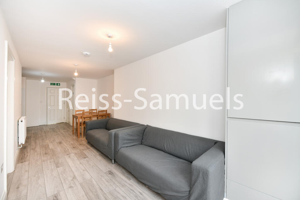 6 bedroom terraced house for rent