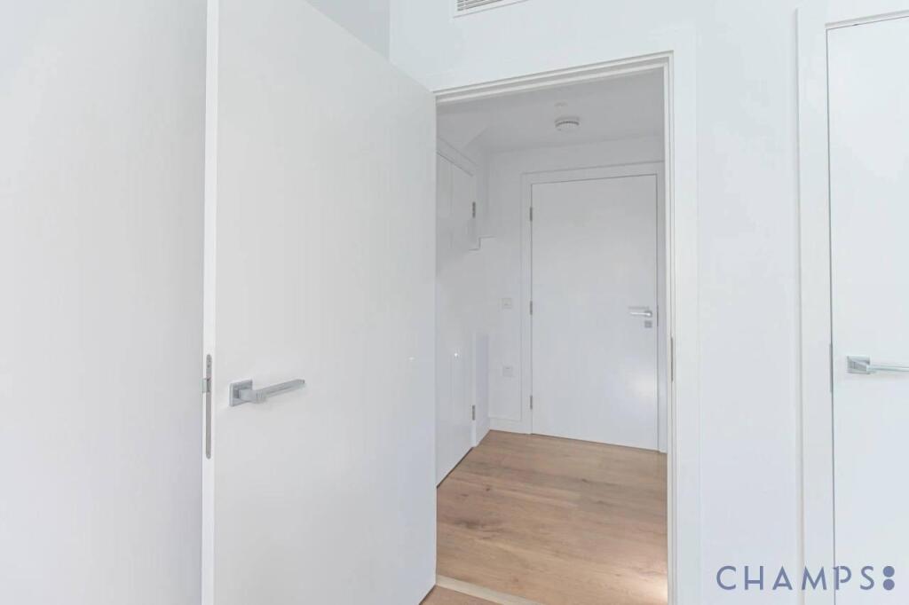 Apartment in London - View 5