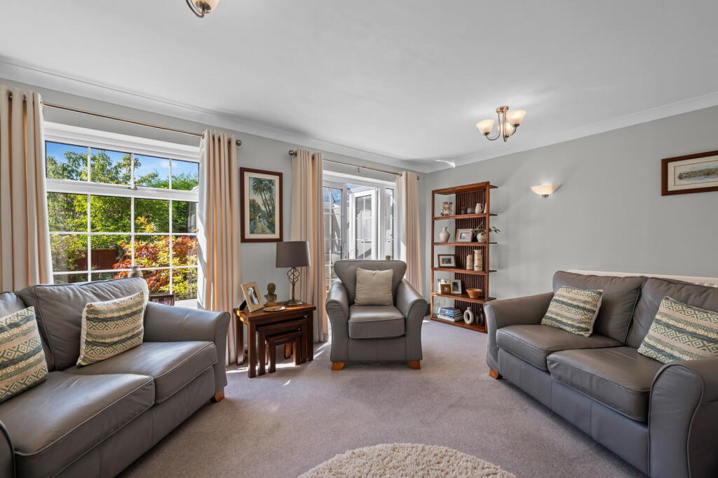 House in Stoke-on-Trent - View 4
