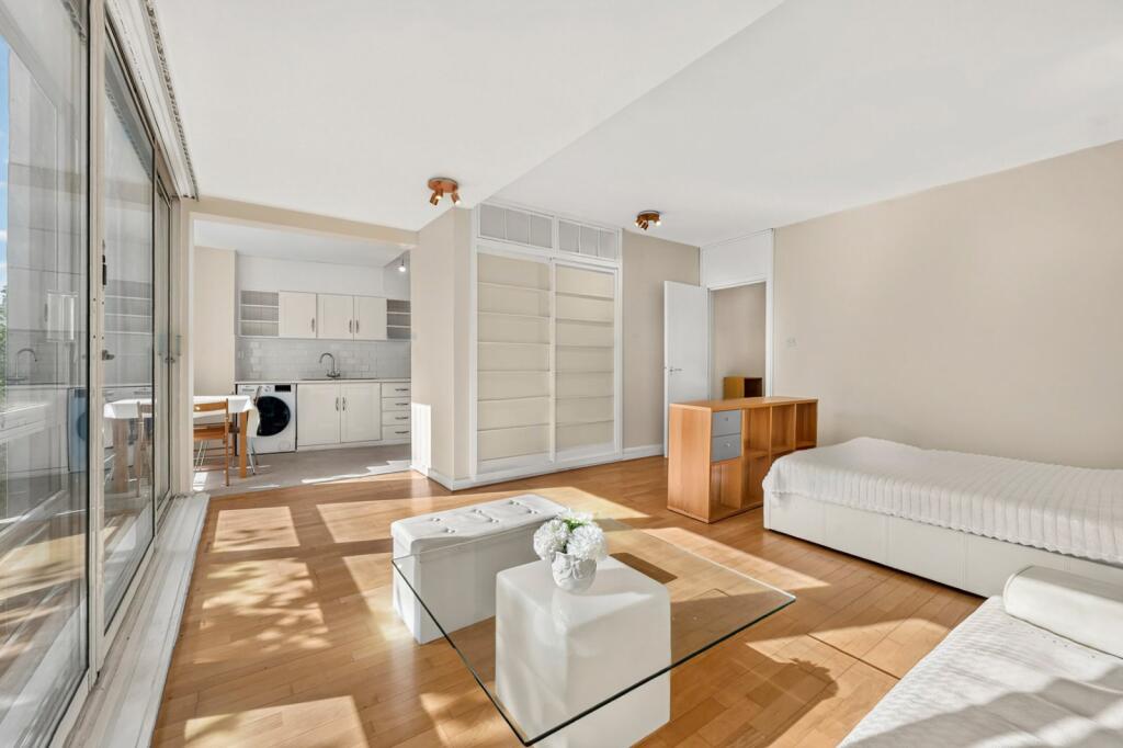 Apartment in London - View 2