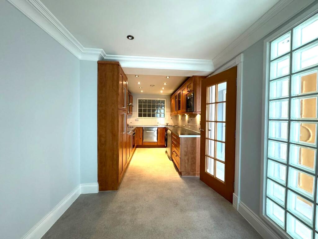 Apartment in Sefton, Meols Cop - More