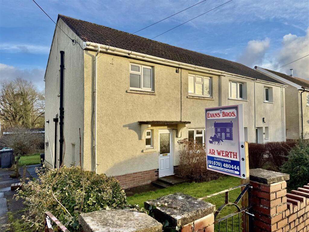 Main image of property: Llanwnnen, Lampeter