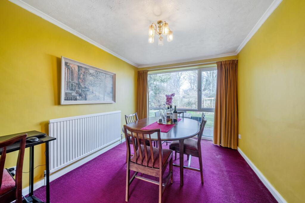5 Whitechapel Close, Leeds photo 4
