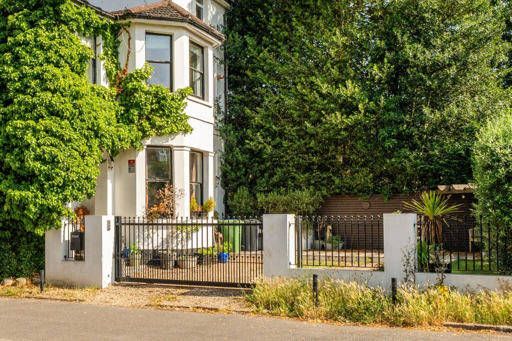 Main image of property: Ewell Road, Surbiton, KT6