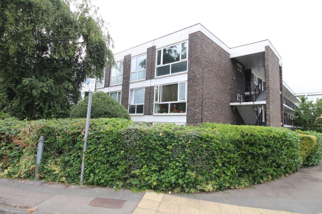 Main image of property: Burwood Court, Goldlay Avenue, Chelmsford