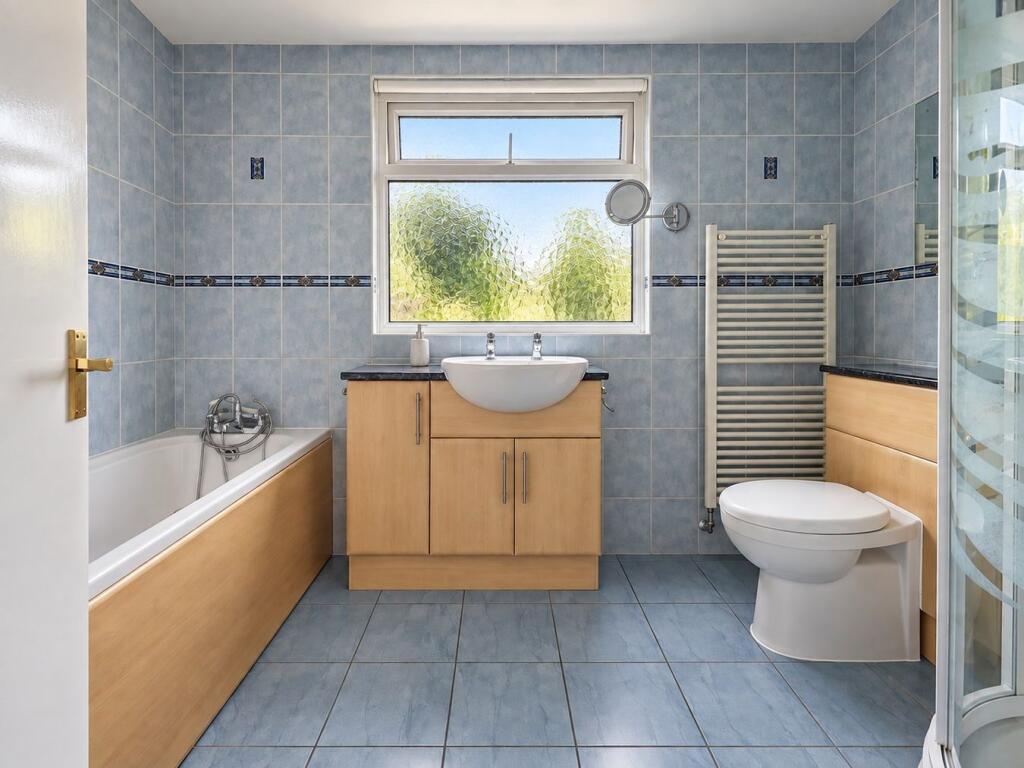 House in Tonbridge - More