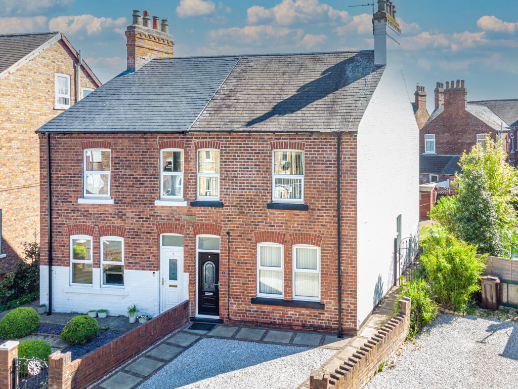 House in York - View 3