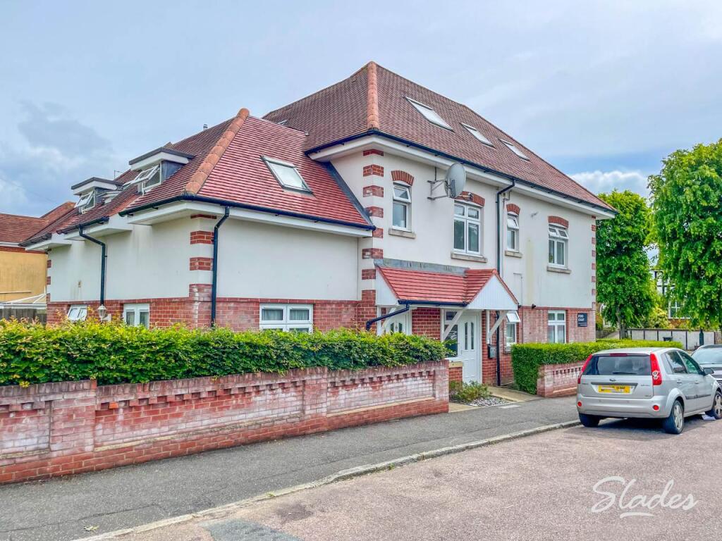 Main image of property: Iford Court, 9 Bedford Crescent, Bournemouth