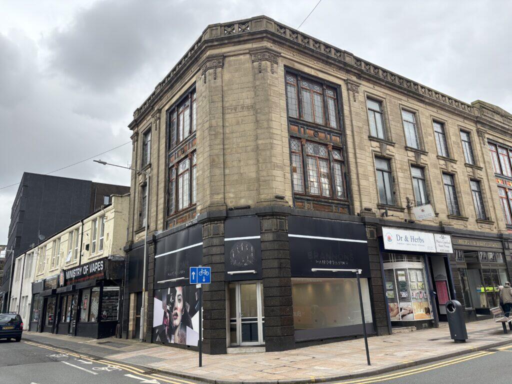 Main image of property: 129 St James’s Street, Burnley, BB11 1PP