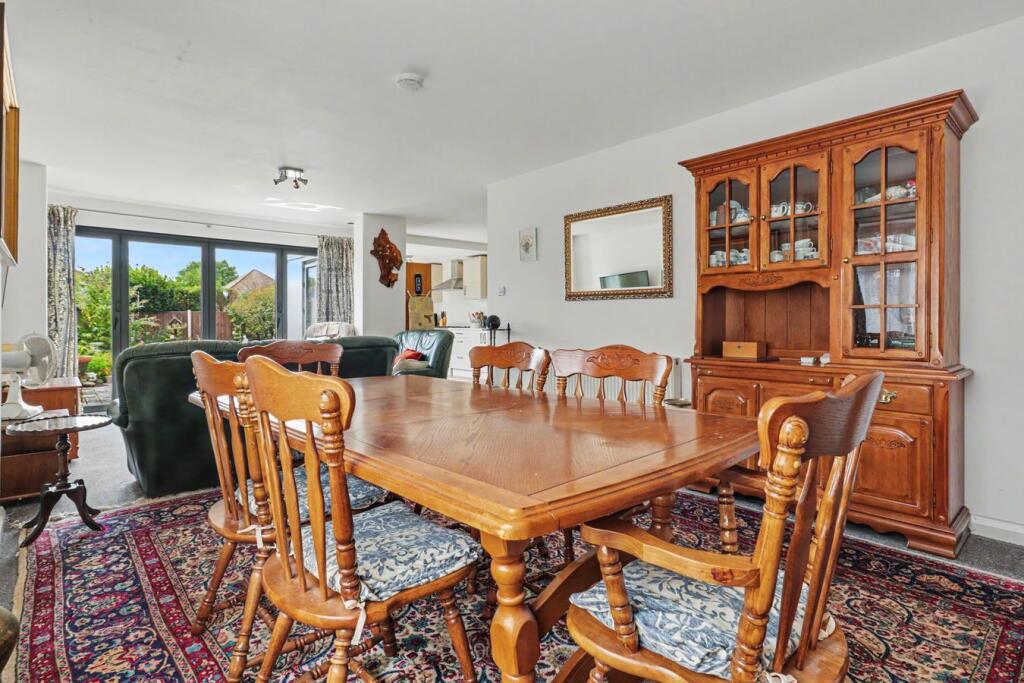 House in Southend-on-Sea - View 5
