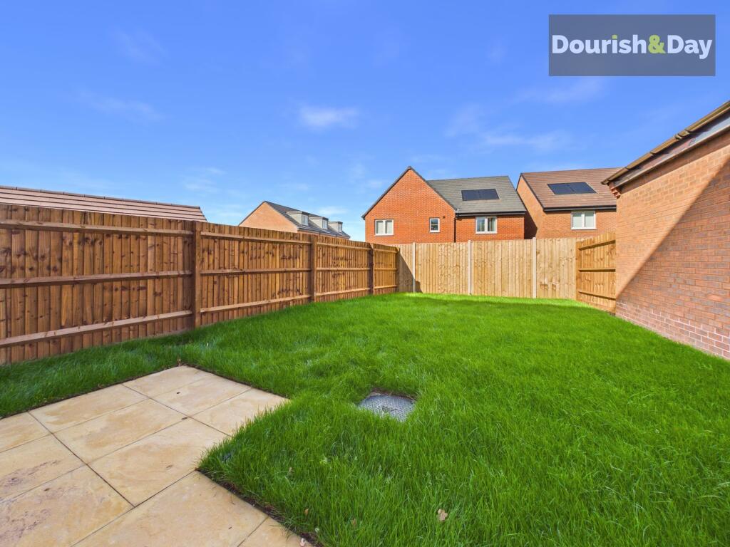 House in Stoke-on-Trent - View 4