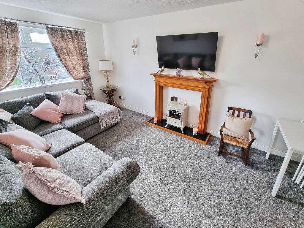 Nedderton Close, The Boltons  photo 5