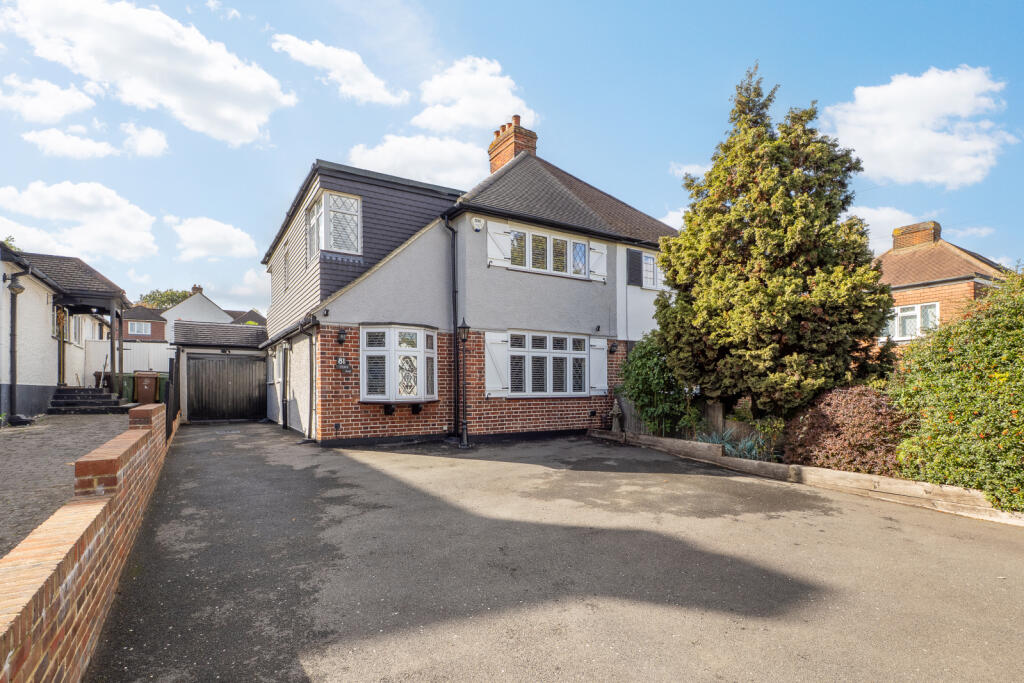 Main image of property: Oaks Avenue, Worcester Park, KT4