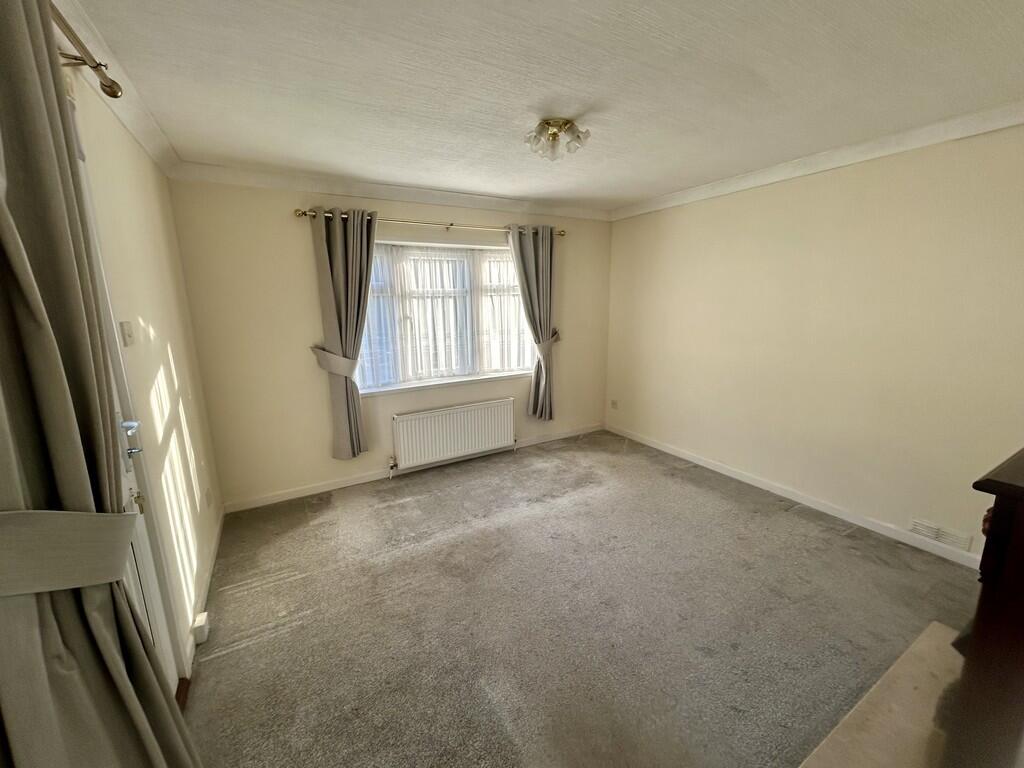 Woodbine Close, Waltham Abbey - View 2