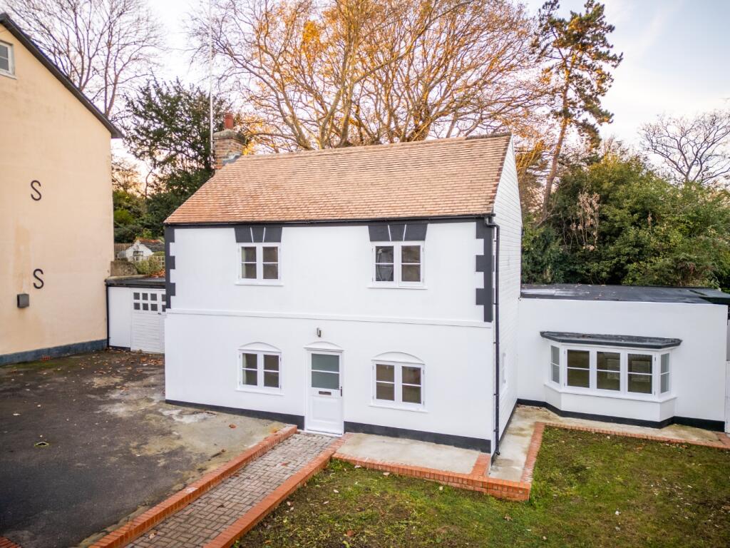 Main image of property: Shrubbery Road, Gravesend, Kent, DA12 1JW