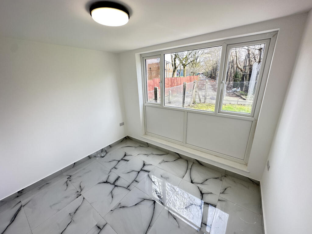 Apartment in Manchester, Greater Manchester - View 5