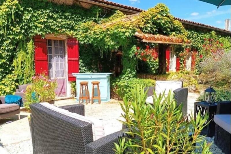 Main image of property: St-Vallier, Charente, Poitou-Charentes