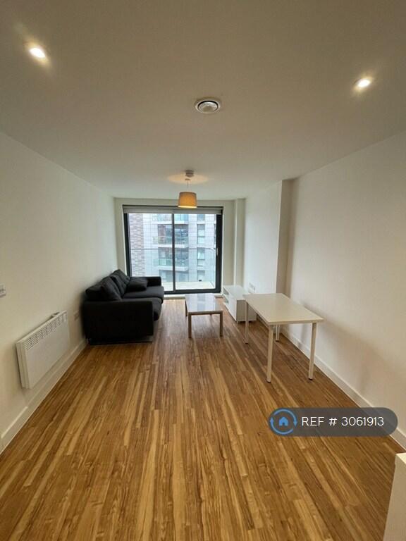 Apartment in Manchester - More