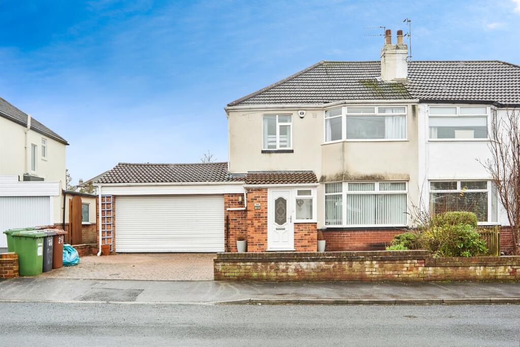 Main image of property: Gainsborough Avenue, Leeds