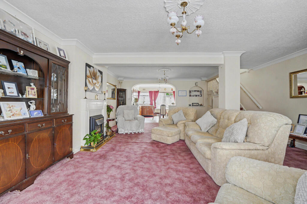 House in Enfield - View 4