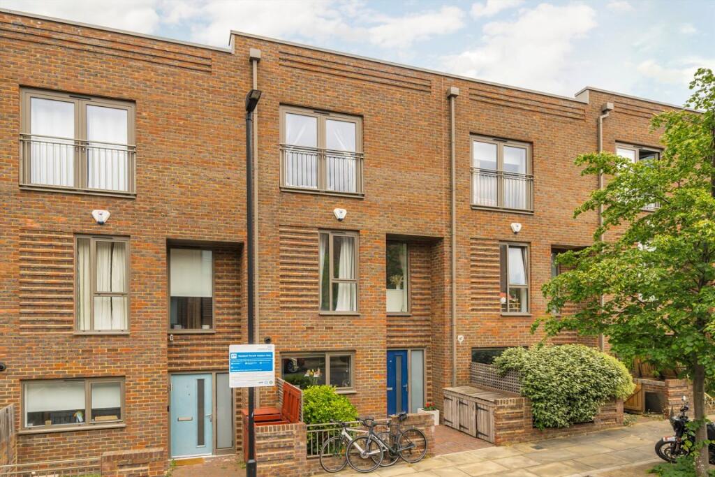 John Hunter Avenue, Tooting - View 2