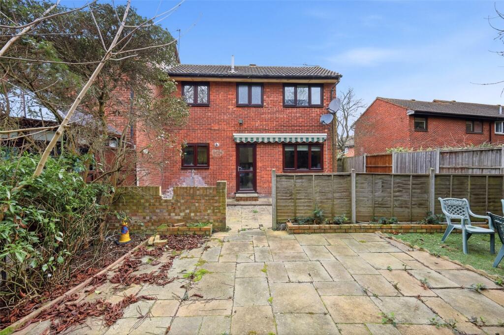 Main image of property: Fleetwood Close, London, E16