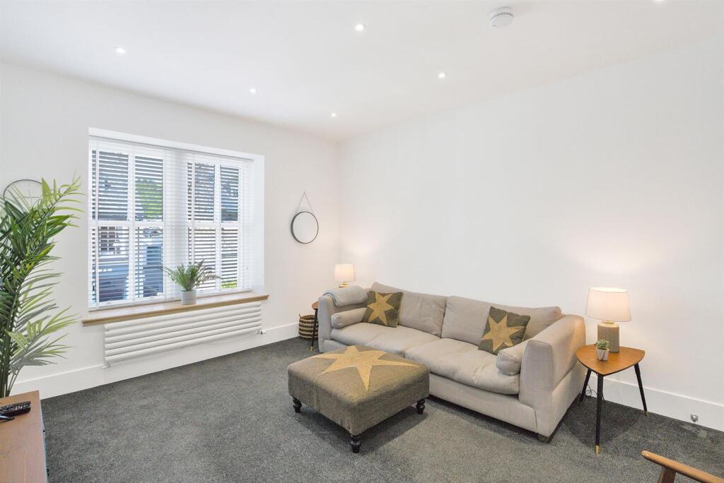 Apartment in Falkirk - More