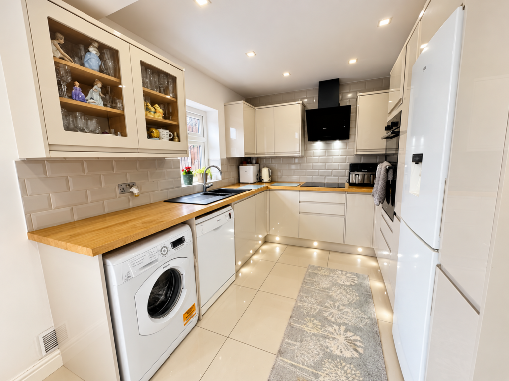 House in Cardiff, Whitchurch - View 4