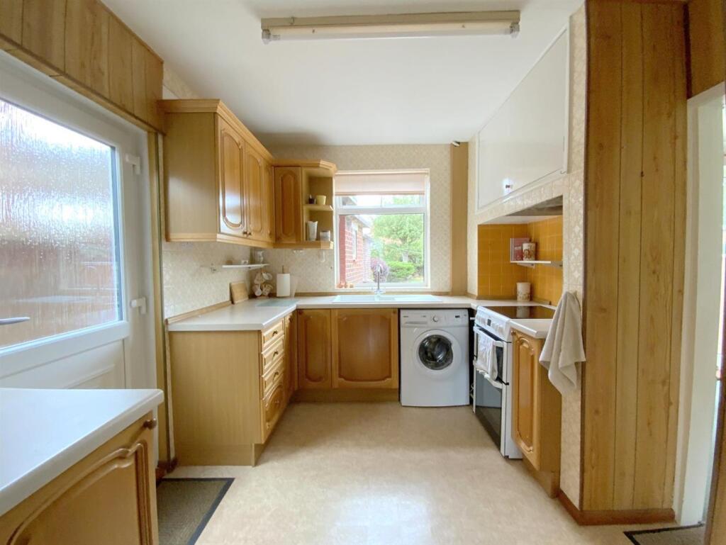 Filey Road, Grimsby photo 4