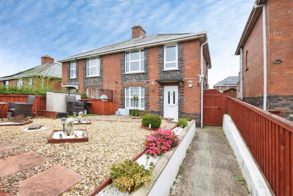 1-bed flat on Burnthouse Lane, £95,000