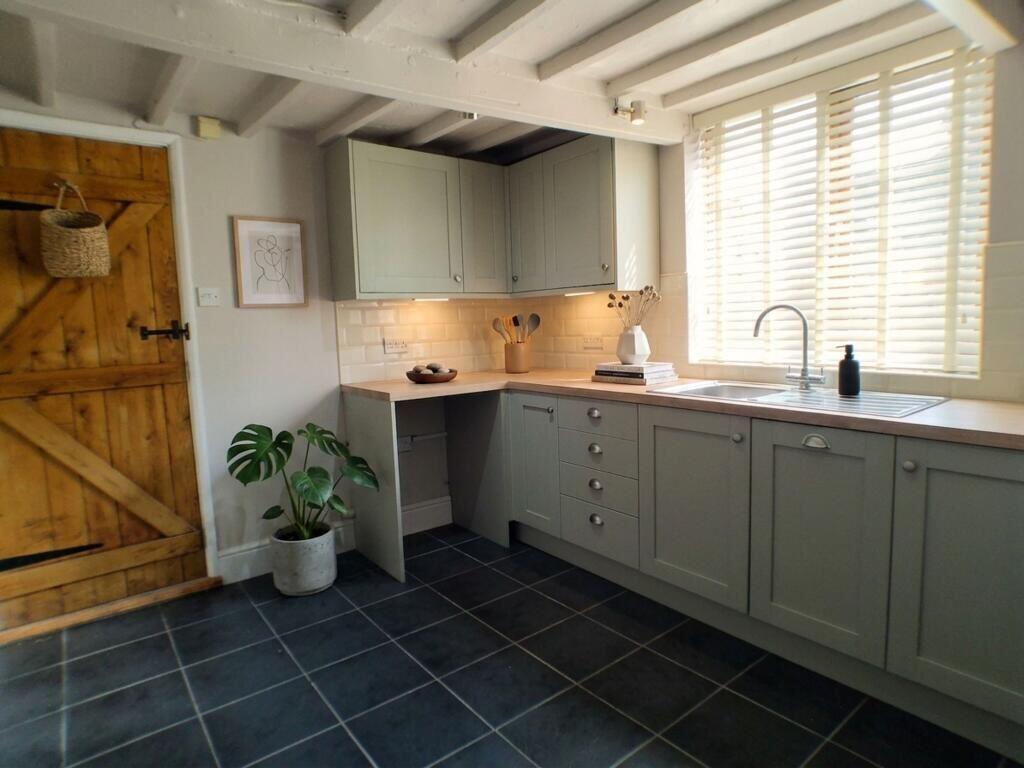 House in Nottingham - View 5