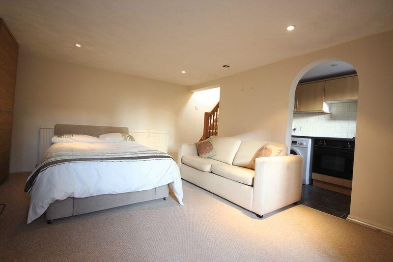 House in Leeds - View 5