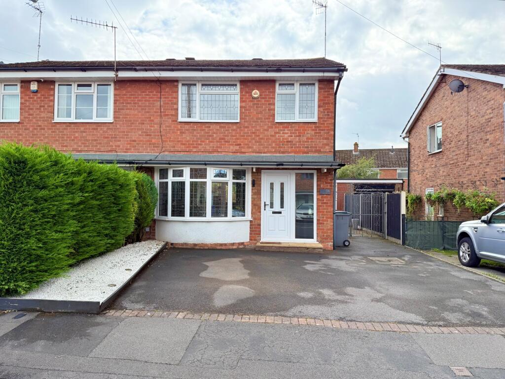 Main image of property: Meadow Lane, Trentham, Stoke-on-trent, City Of Stoke-on-trent
